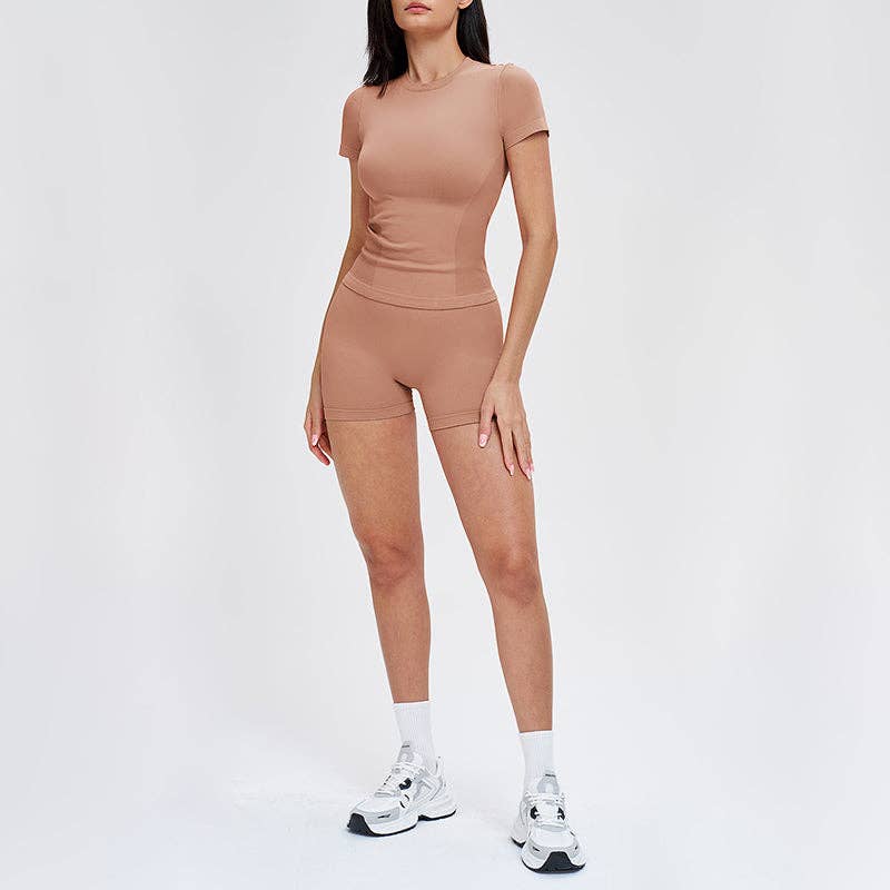 Wholesale solid color round-neck T-shirt + shorts