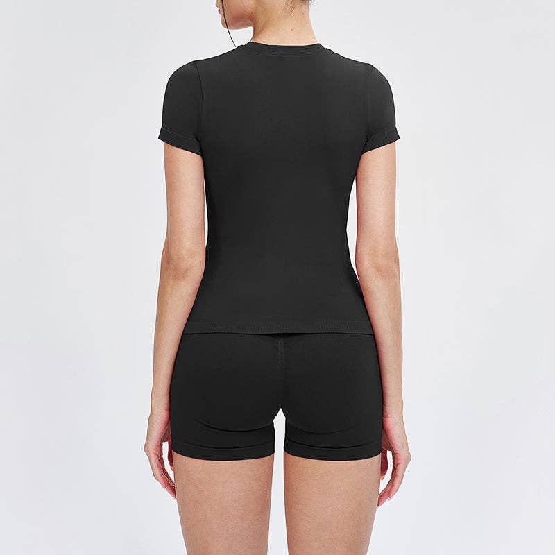 Wholesale solid color round-neck T-shirt + shorts